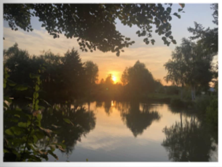 Étang coucher de soleil